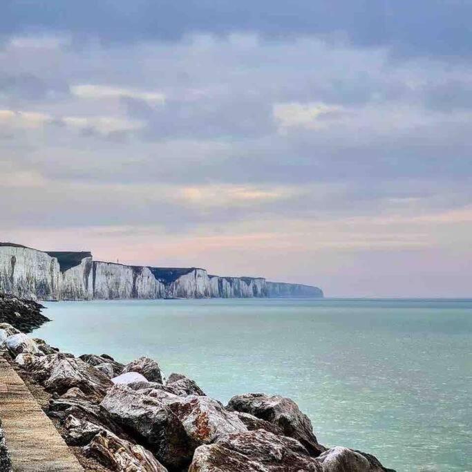 Pleine Face Mer Et Plage Ault Exteriér fotografie