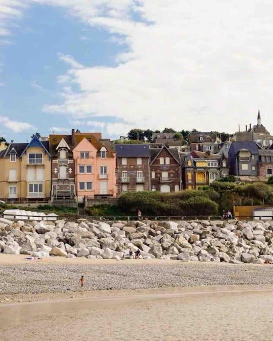 Pleine Face Mer Et Plage Ault Exteriér fotografie